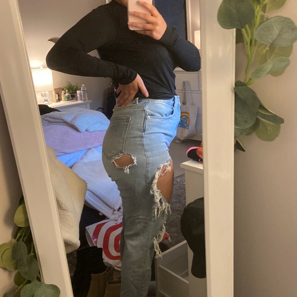 BDG mom high rise jeans - Picture 2 of 5